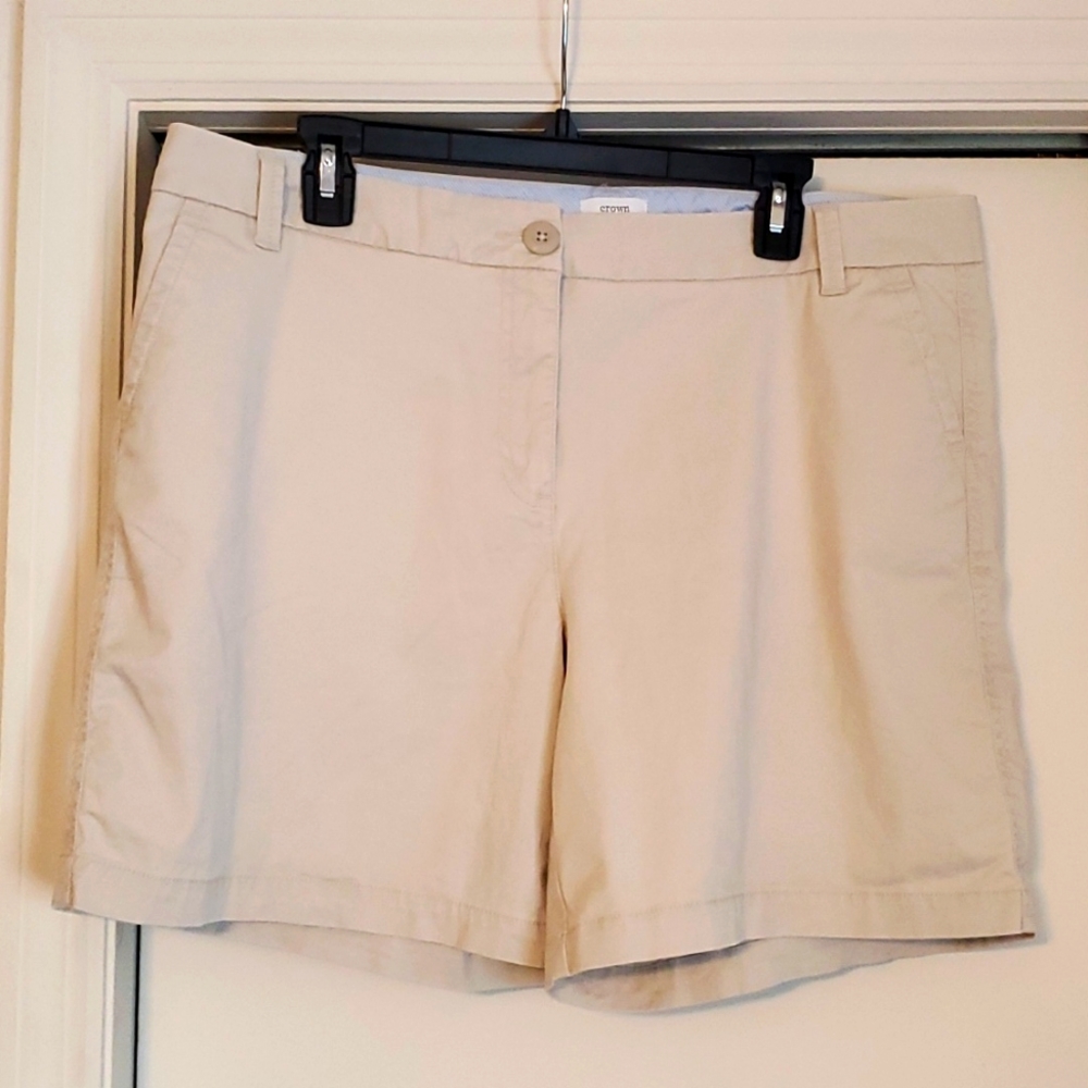 Crown & Ivy Tan/Beige Size 16 7"